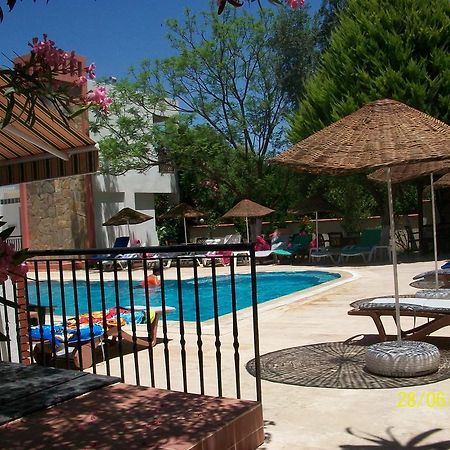 אורטקנט Kriss Otel מראה חיצוני תמונה