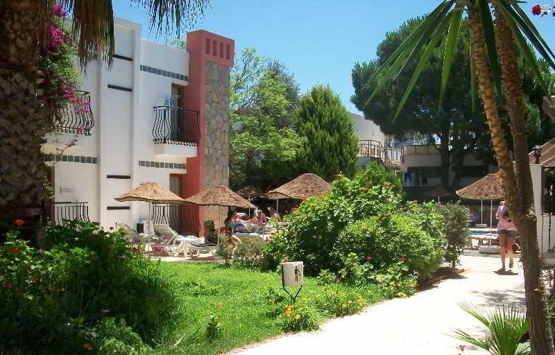 אורטקנט Kriss Otel מראה חיצוני תמונה
