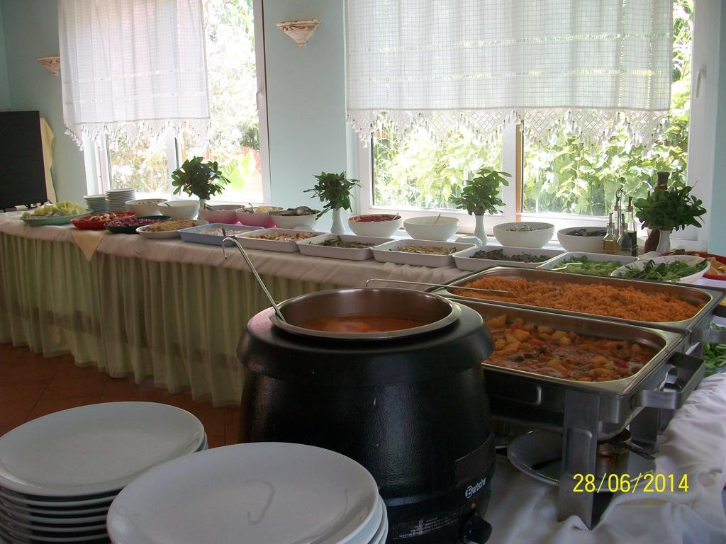 אורטקנט Kriss Otel מראה חיצוני תמונה