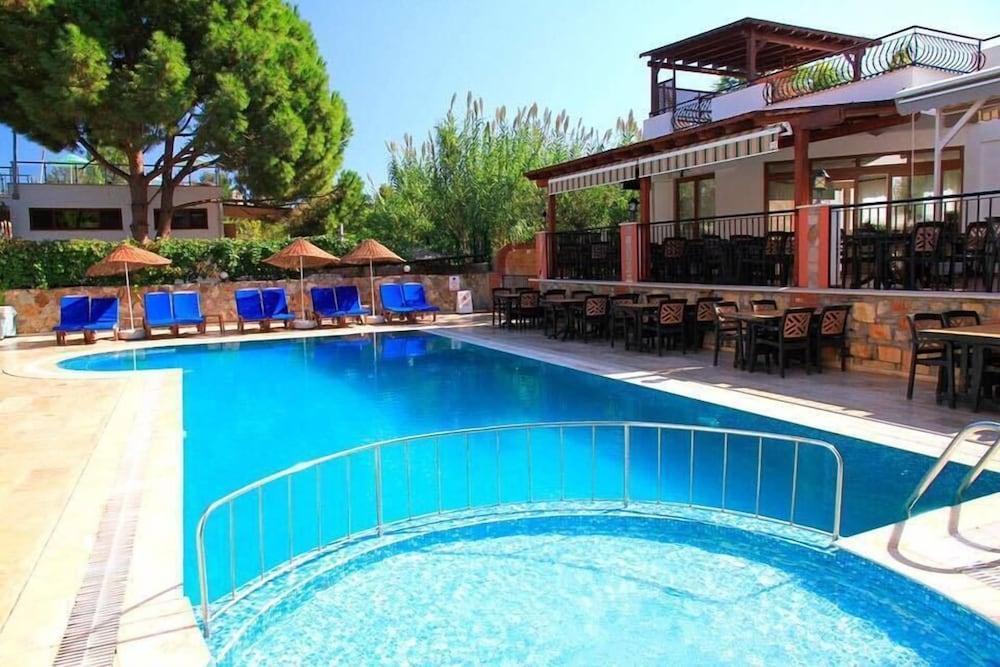 אורטקנט Kriss Otel מראה חיצוני תמונה