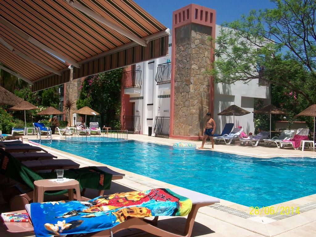 אורטקנט Kriss Otel מראה חיצוני תמונה