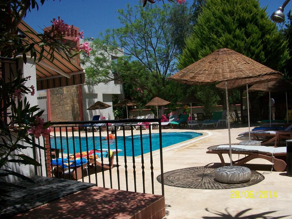 אורטקנט Kriss Otel מראה חיצוני תמונה