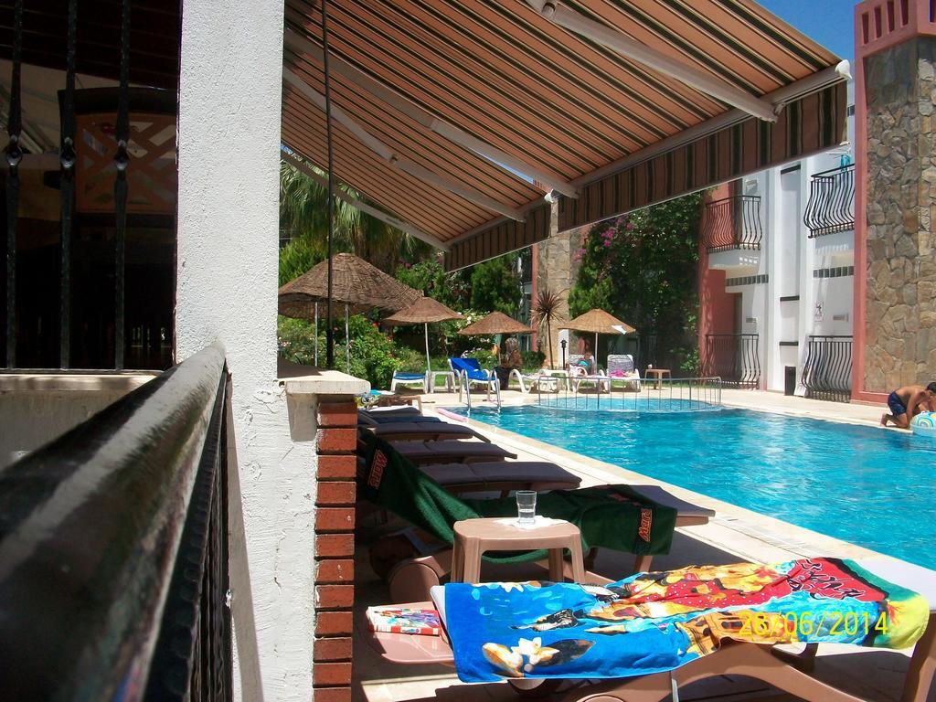 אורטקנט Kriss Otel מראה חיצוני תמונה