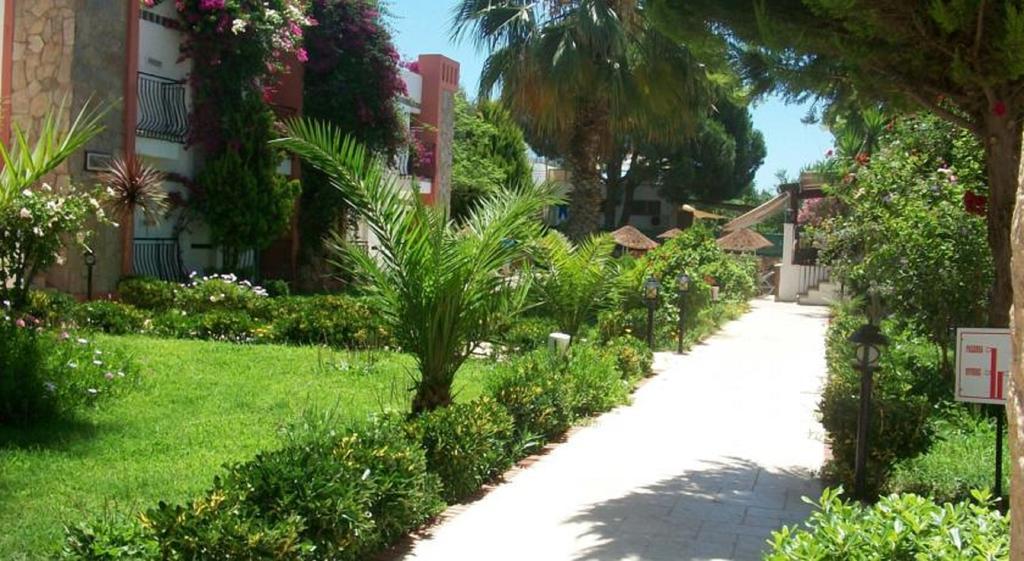 אורטקנט Kriss Otel מראה חיצוני תמונה