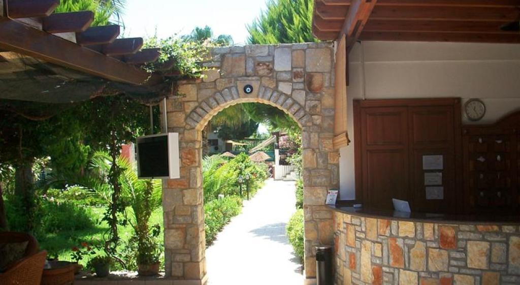 אורטקנט Kriss Otel מראה חיצוני תמונה