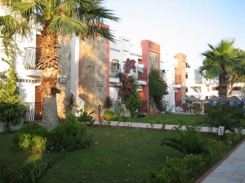 אורטקנט Kriss Otel מראה חיצוני תמונה