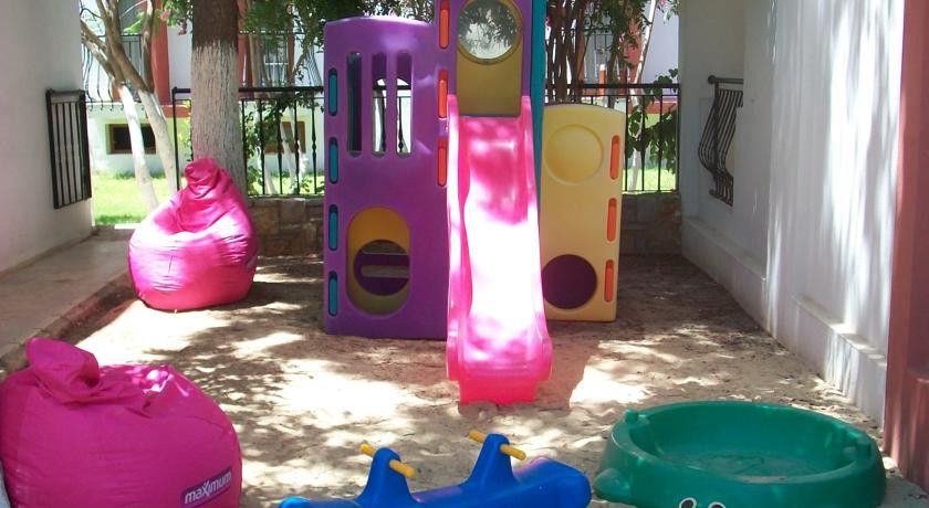 אורטקנט Kriss Otel מראה חיצוני תמונה