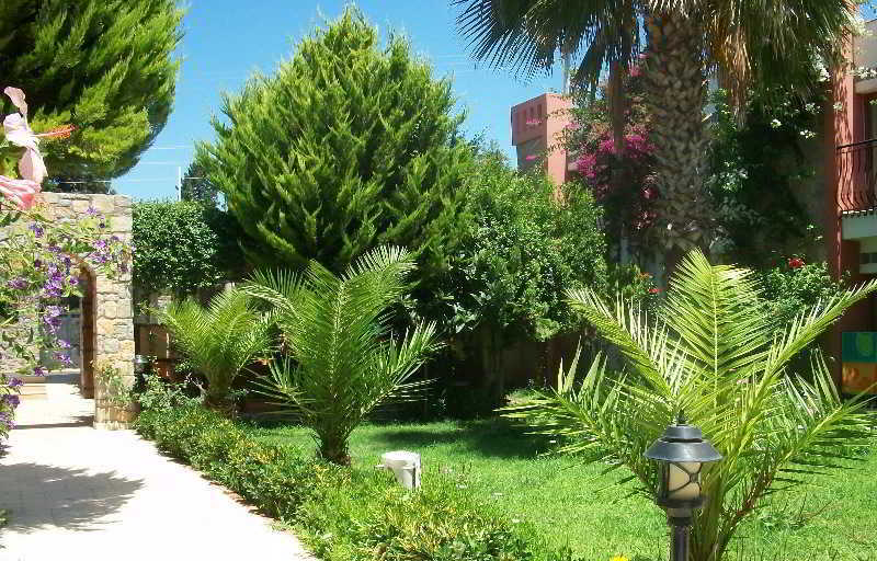 אורטקנט Kriss Otel מראה חיצוני תמונה